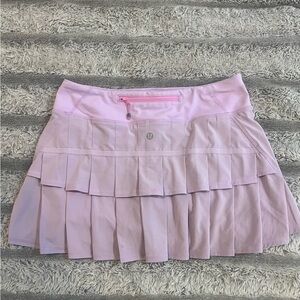 lululemon tennis skirt ( lilac color)